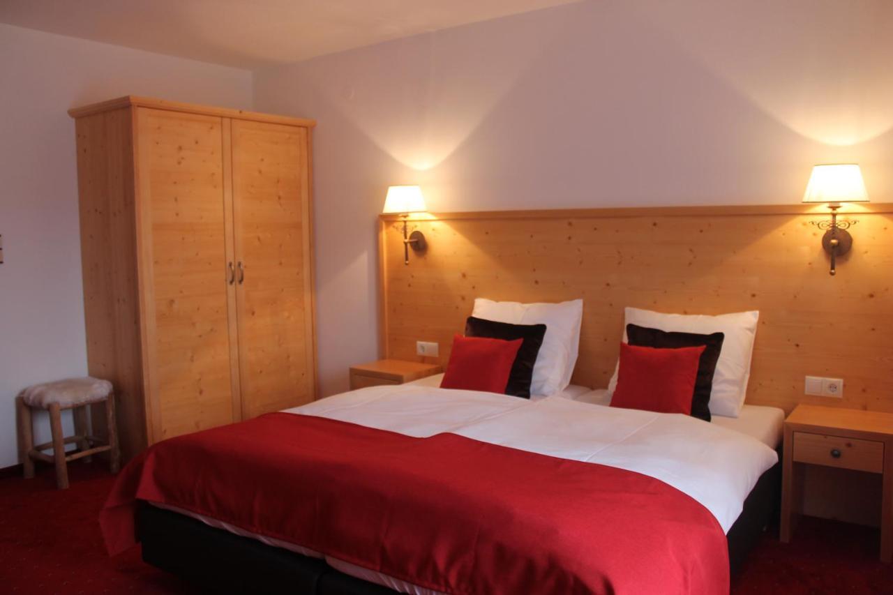 Hotel Alpenzeit Flachau Habitación foto